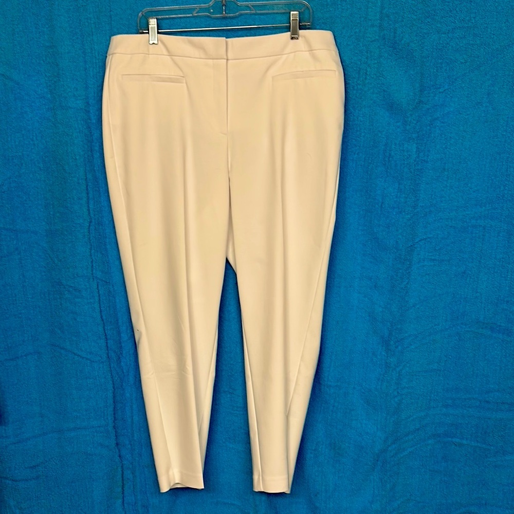 Chico's Cream Ankle Pants